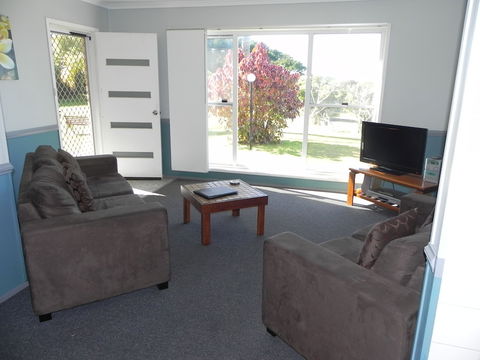 Leisure Lee Holiday Apartments - Accommodation Gladstone 3
