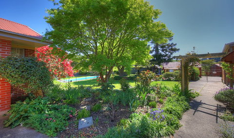 Alexandria Bed & Breakfast - Accommodation Gladstone 0