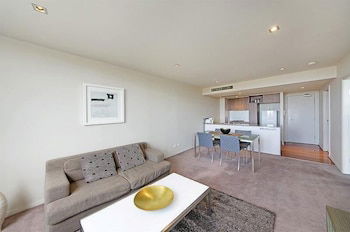 Wyndel Apartments - Harbour Watch - Accommodation Gladstone 3