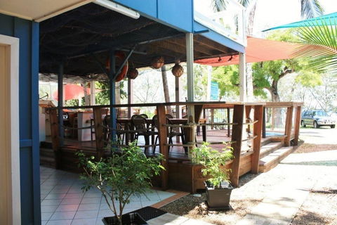 Arcadia Beach Guest House - Accommodation Gladstone 4