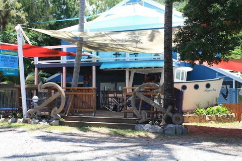 Arcadia Beach Guest House - Accommodation Gladstone 2