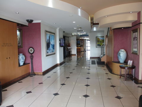 Springwood Tower Apartment Hotel - Accommodation Gladstone 0