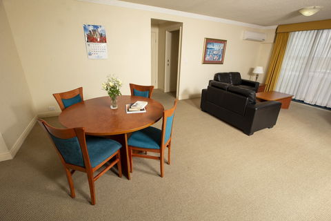 Springwood Tower Apartment Hotel - Accommodation Gladstone 6