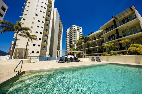 Jack & Newell Holiday Apartments - Accommodation Gladstone 5