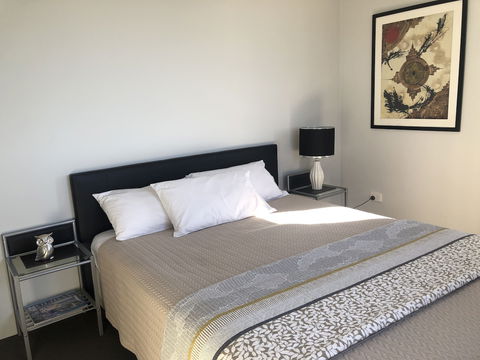 Centrepoint Holiday Apartments - Accommodation Gladstone 5