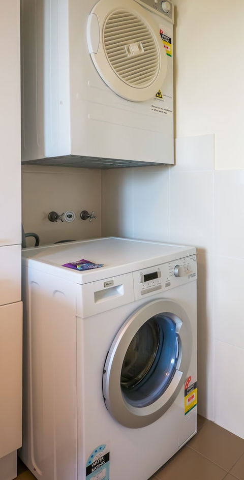 Aloha Lane Holiday Apartments - Accommodation Gladstone 3