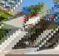 Trickett Gardens Holiday Inn - Accommodation Gladstone