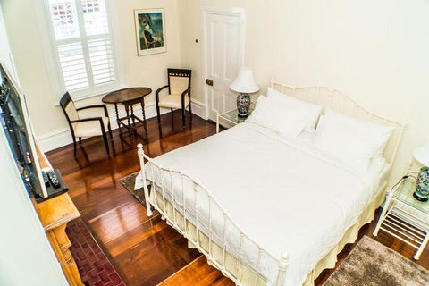 South Beach Bed & Breakfast - Accommodation Gladstone 6