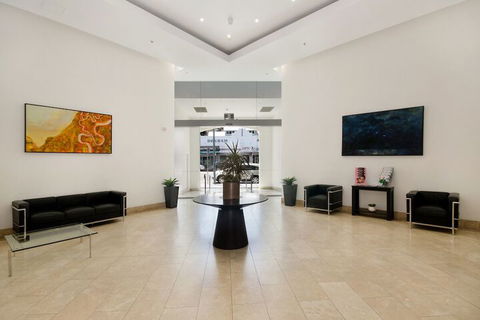 Direct Hotels â€“ Dalgety Apartments - Accommodation Gladstone 5