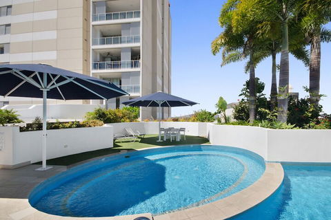 Direct Hotels â€“ Dalgety Apartments - Accommodation Gladstone 2