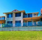 Dolphins 2 7 Commodore Crescent - Accommodation Gladstone