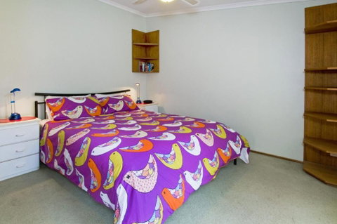Cara Nobbys Beach 11 Wesley Avenue - Accommodation Gladstone 7