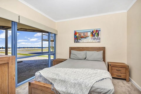 Sail Away - Accommodation Gladstone 6
