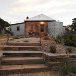 Cooks Cottage - Accommodation Gladstone 0