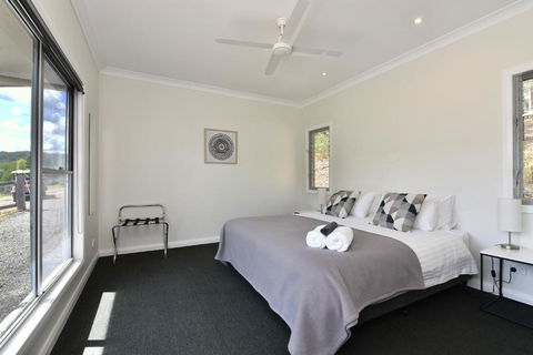 Valle Laguna - Accommodation Gladstone 6