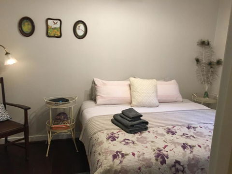 Historic Oak Hill House Estate Truffle Gourmet Festival Region - Accommodation Gladstone 4