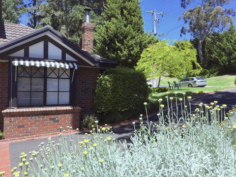 Pride Leisure Tudor House - Accommodation Gladstone 2