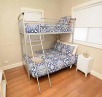 Just Renovated 2BR Cottage in Heart of Wentworth - Accommodation Gladstone