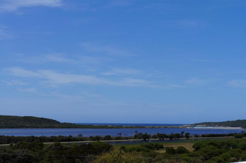 Eagles Nest Ocean Lookout - Accommodation Gladstone 1