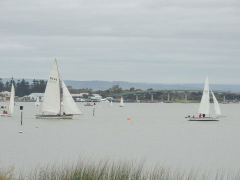 PS Federal Retreat Paddle Steamer Goolwa - Accommodation Gladstone 1