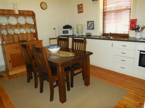 Amalie Cottage Waikerie Unit 1 - Accommodation Gladstone 4
