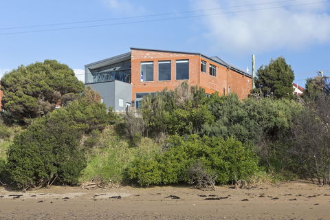 Novo Luxury Apartment - Accommodation Gladstone 0
