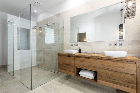 Novo Luxury Apartment - Accommodation Gladstone 2