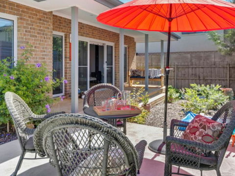 Venice On The Beach - Accommodation Gladstone 6