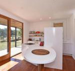 The Parsons Vineyard Retreat get amongst the vineyards in a historic home - Accommodation Gladstone