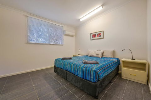 Getaway Villas Unit 38 3 1 Bedroom Self Contained Accommodation - Accommodation Gladstone 5