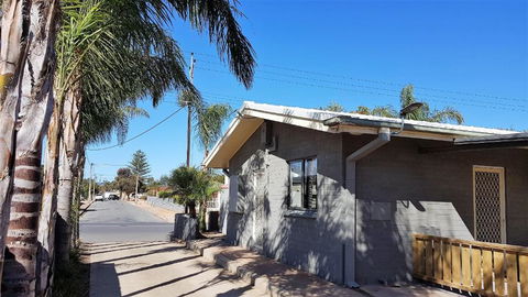 The Good Life - Accommodation Gladstone 1