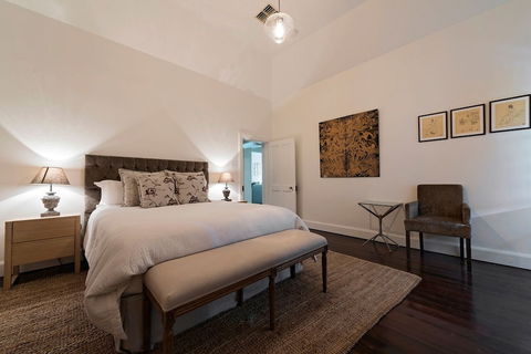 Jacobs Estate Cottage - Accommodation Gladstone 6