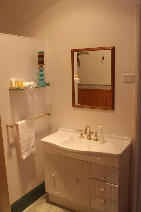 Gardenia House - Accommodation Gladstone 3