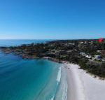 GRANITE BEACH HOUSE at Bay of Fires - Accommodation Gladstone