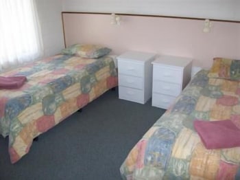 Black Swan Motor Inn - Accommodation Gladstone 4