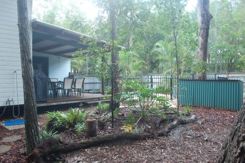 1 Naiad Court Lowset Family Home With Swimming Pool & Covered Deck. Pet Friendly - Accommodation Gladstone 3