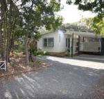 15 Belle Court Modern architect designed open plan holiday home with outdoor shower - Accommodation Gladstone