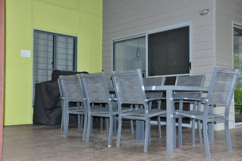 24 Esprit Drive Beach Home With Open Plan Living & Walking Distance To Beach - Accommodation Gladstone 4
