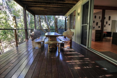 17 Naiad Court Modern Open Plan Family Home With Covered Outdoor Area & Double Lock Up Garage - Accommodation Gladstone 4