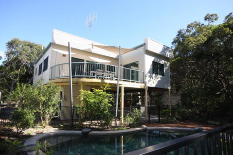 20 Orania Court Spacious Home With Swimming Pool - Accommodation Gladstone 3