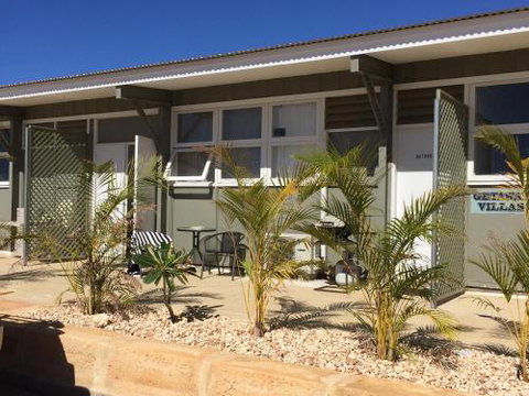 Getaway Villas Unit 38 9 1 Bedroom Separate Private Bathroom - Accommodation Gladstone 3