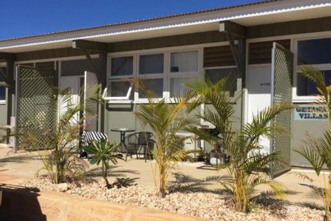 Getaway Villas Unit 38 9 1 Bedroom Separate Private Bathroom - Accommodation Gladstone 0