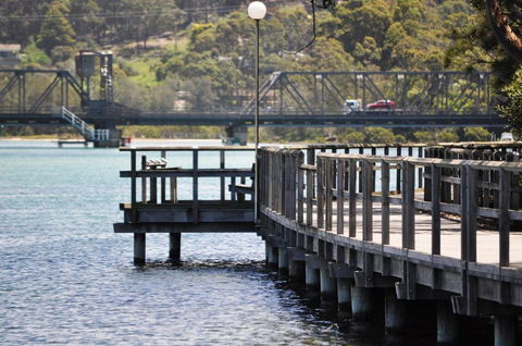Flat 1 / 15 Dalmeny Drive - Accommodation Gladstone 1