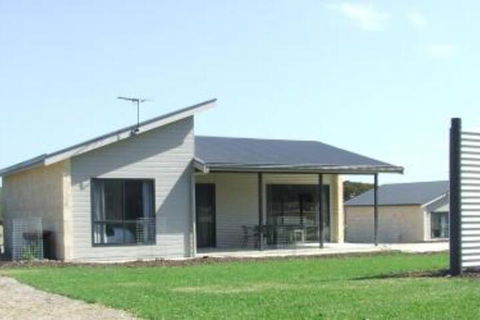 Jalilla Village - Accommodation Gladstone 0