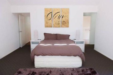 33 Esprit Drive Rainbow Shores Style Comfort & Relaxation Pets Welcome Pool - Accommodation Gladstone 7