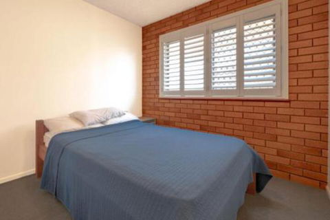 San Clemente U1 / 24 Orvieto Terrace - Accommodation Gladstone 5
