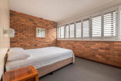 San Clemente U1 / 24 Orvieto Terrace - Accommodation Gladstone 3