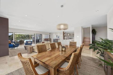 Mont Sapphire Luxury Estate - Accommodation Gladstone 0