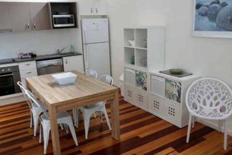 Bluewater 2 Rainbow Shores Walk To Beach Private & Stylish Beach Escape All On Level - Accommodation Gladstone 7