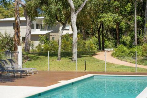 Bluewater 2 Rainbow Shores Walk To Beach Private & Stylish Beach Escape All On Level - Accommodation Gladstone 5